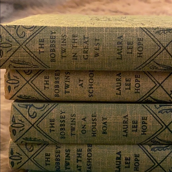 The Bobbsey Twins on a Houseboat - Picture 2 of 2